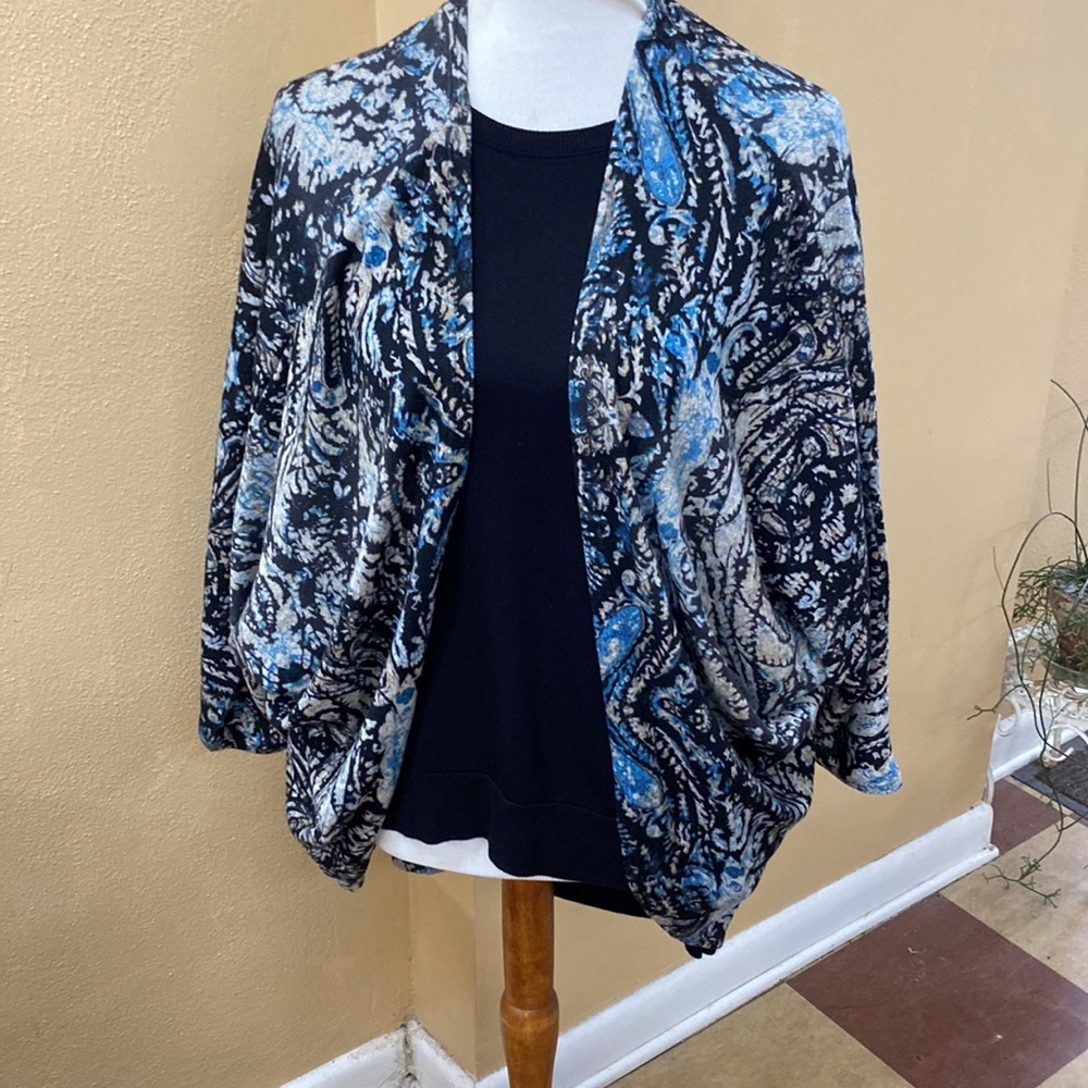 Lightweight Soft Georgeous Pattern. Excellent Con… - image 2